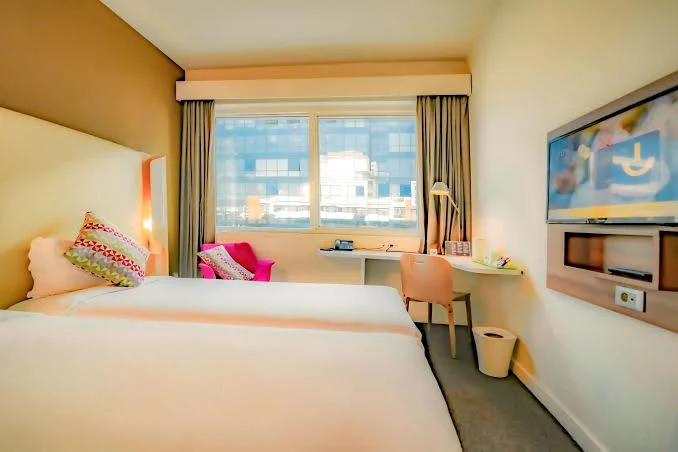Chambre double lumineuse de l’hôtel Campanile Casablanca